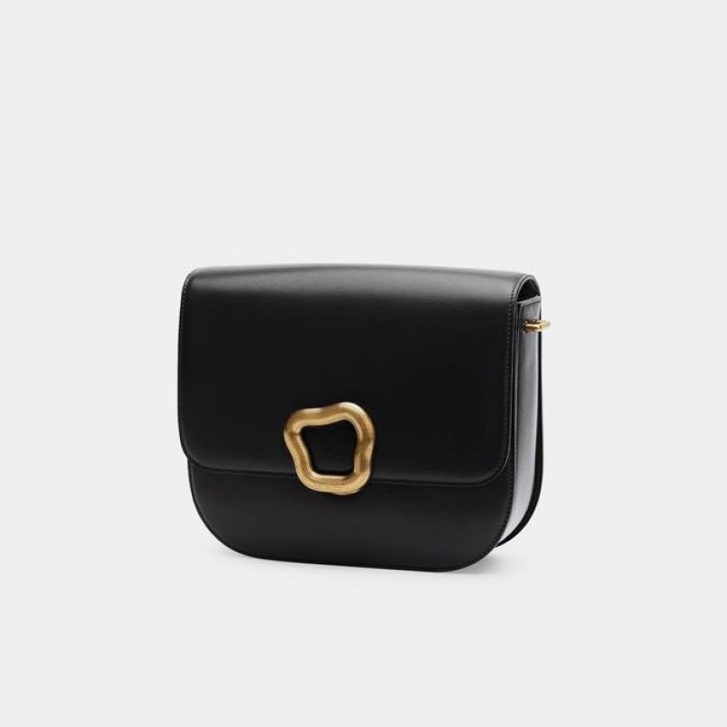 Black Songmont Large Reset Tofu Crossbody Bag | SINGAPORE MQDK69